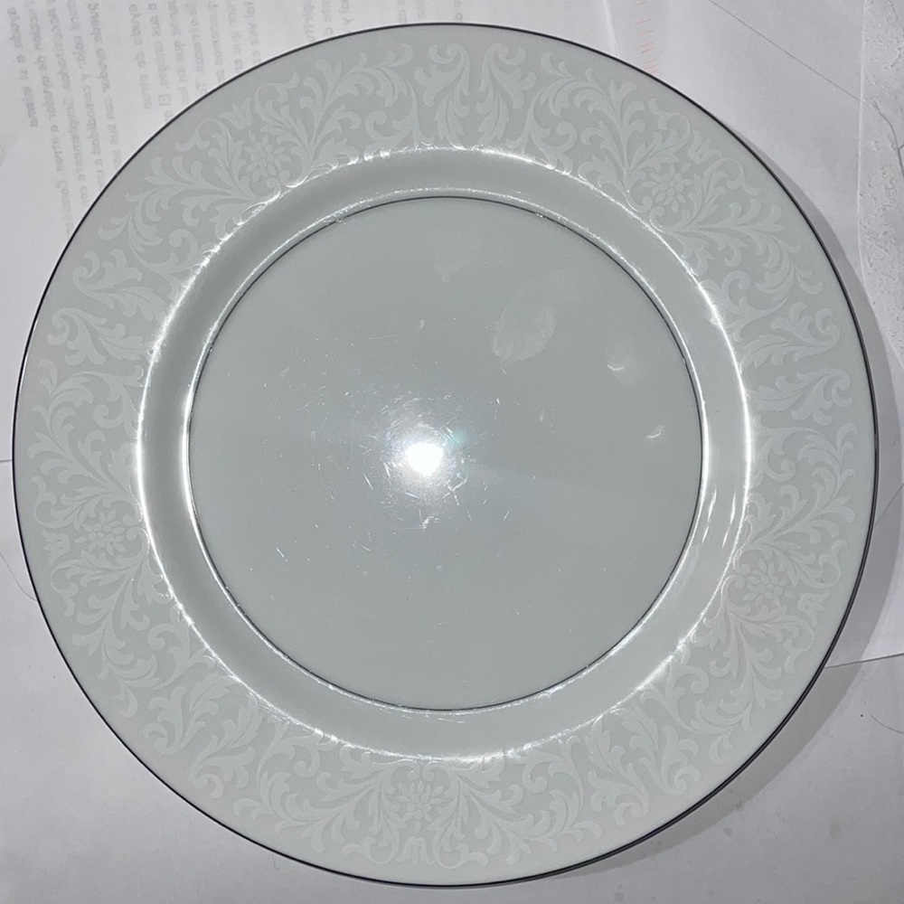 4 Dinner Plates Bridal Veil by Mikasa